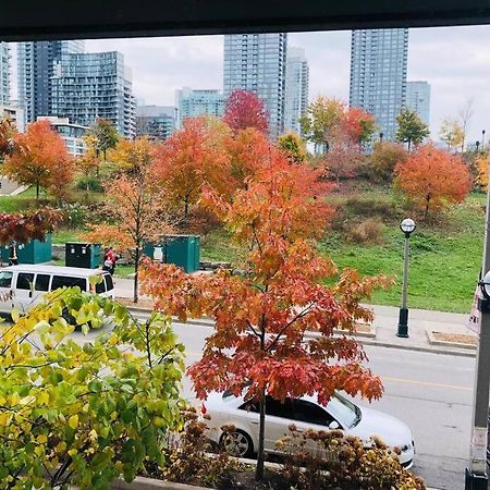 Luxe 2 Bed Suite Downtown Toronto Near Waterfront Exterior photo