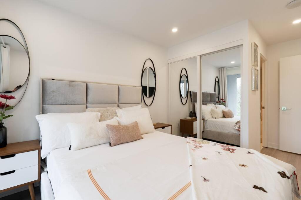 Luxe 2 Bed Suite Downtown Toronto Near Waterfront Exterior photo